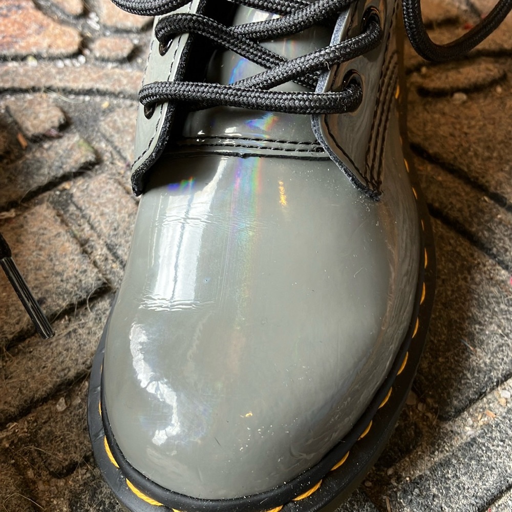 Dr. Martens iridescent gray gunmetal/rainbow Boots. 1460 YS 6 - Picture 3 of 14